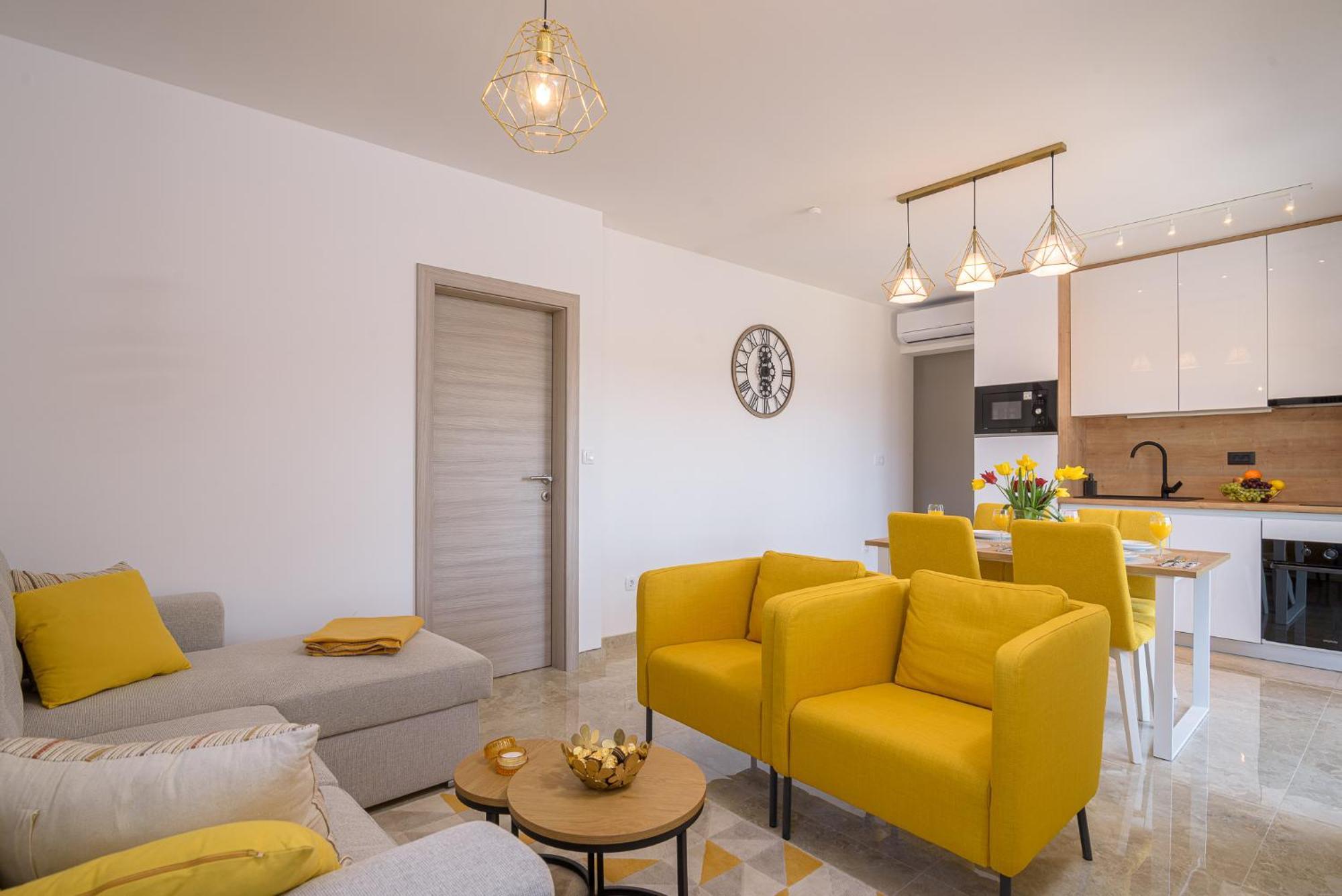 Villa Barbara & Zoran With Free Parking And Heated Swimming Pool Сегет Враница Екстериор снимка
